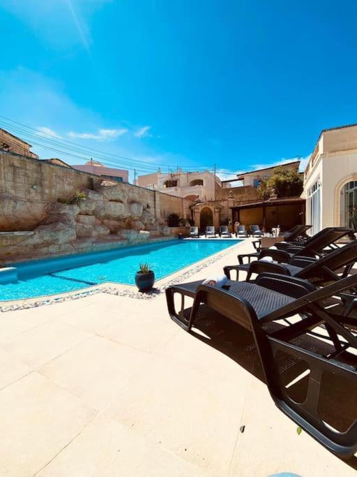 Velver Mansion, Malta - Luxury Villa With Pool Naxxar Екстериор снимка